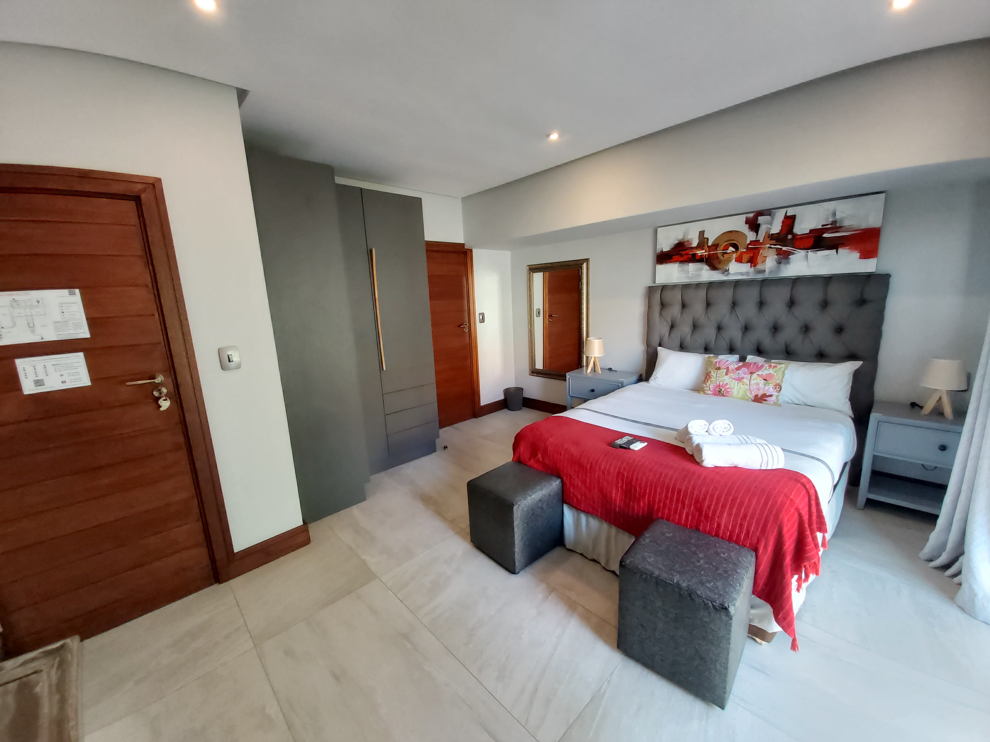 Zimbali Guesthouse Bedroom6